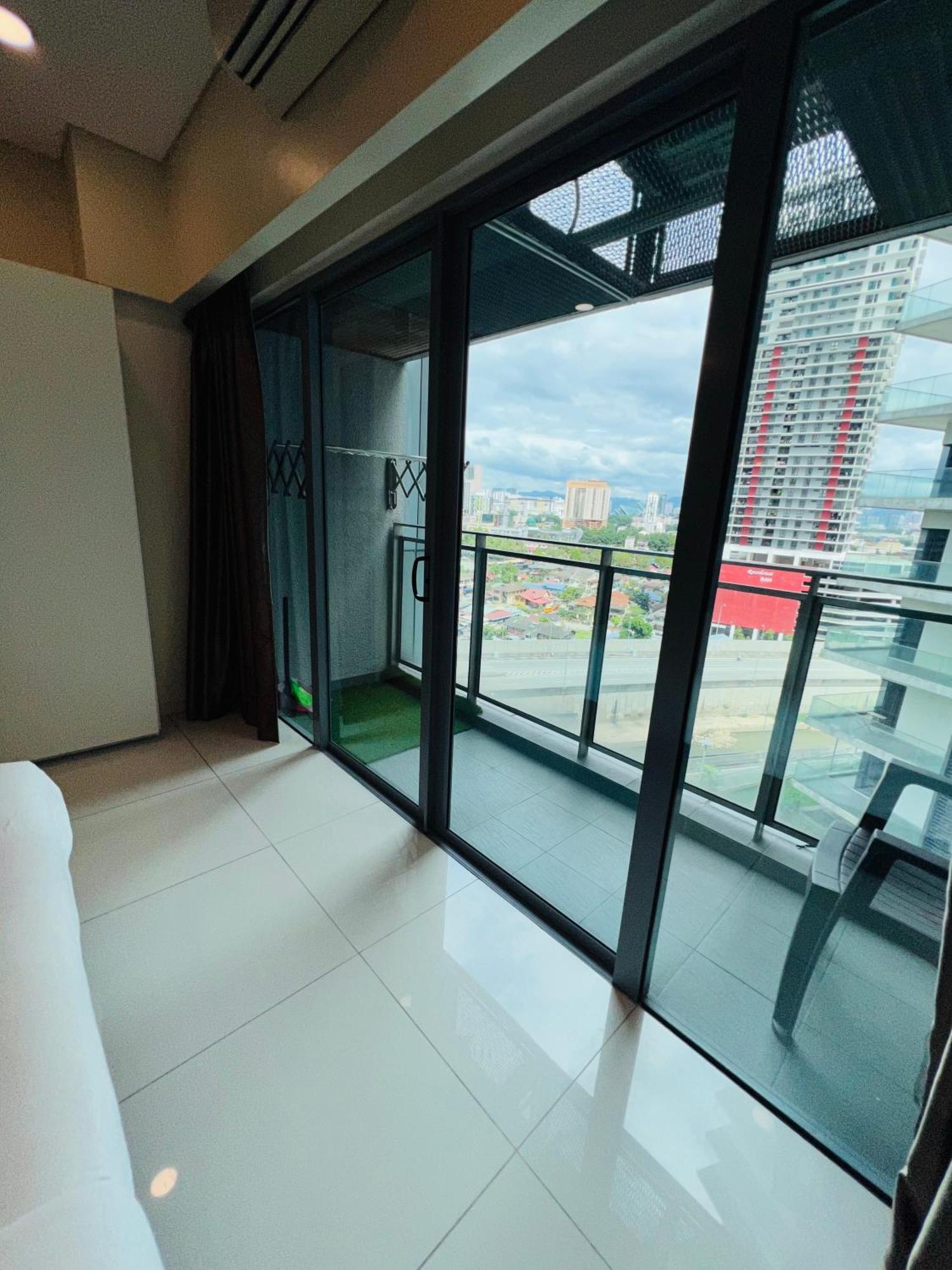 Summer Suites Klcc By Classy Kuala Lumpur Extérieur photo
