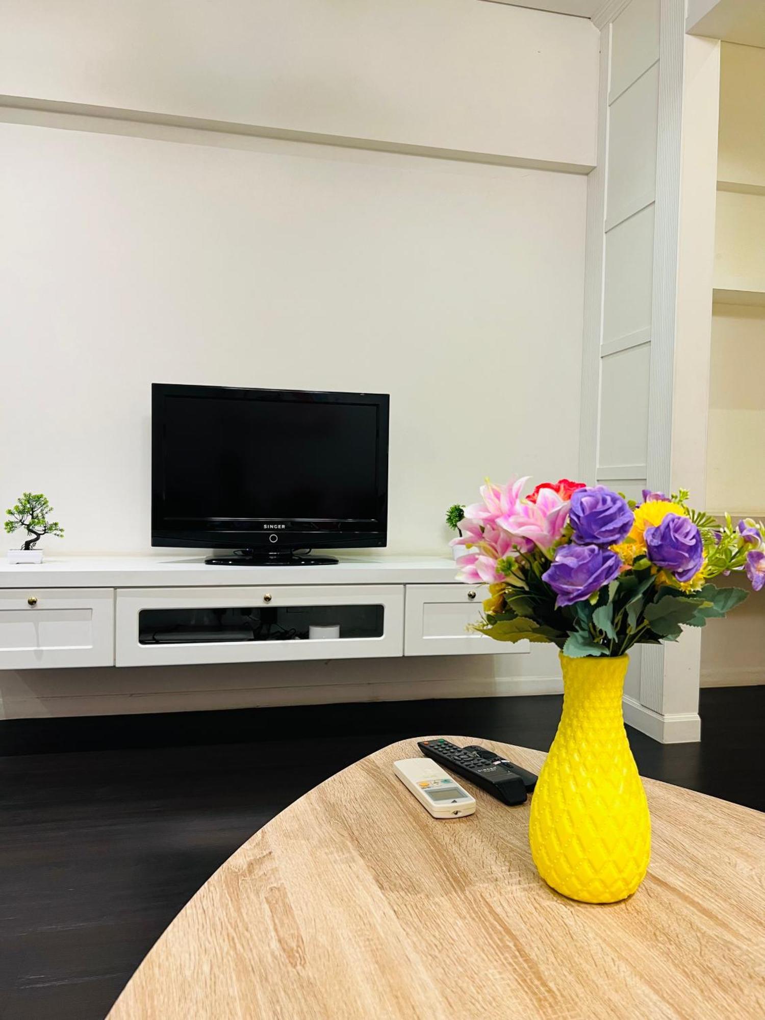 Summer Suites Klcc By Classy Kuala Lumpur Extérieur photo